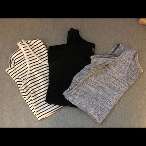Maternity Tanks - Gap & Motherhood Maternity  - M